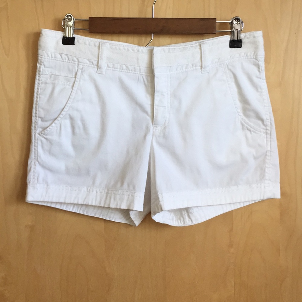 EUC Athleta Fo Sho White Shorts Sz 4